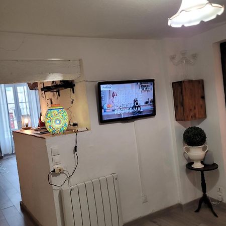 Le Rocher Appartement Cotignac Exterior foto